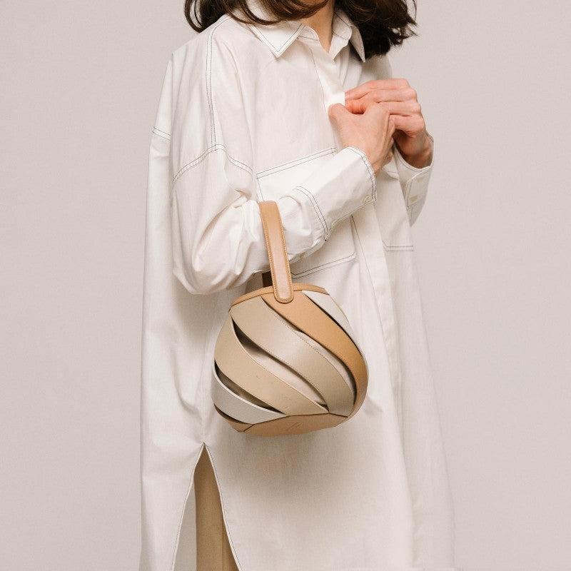 Cylindrical Bucket Bag with Contrast Color and Diamond Quilted Stitching
