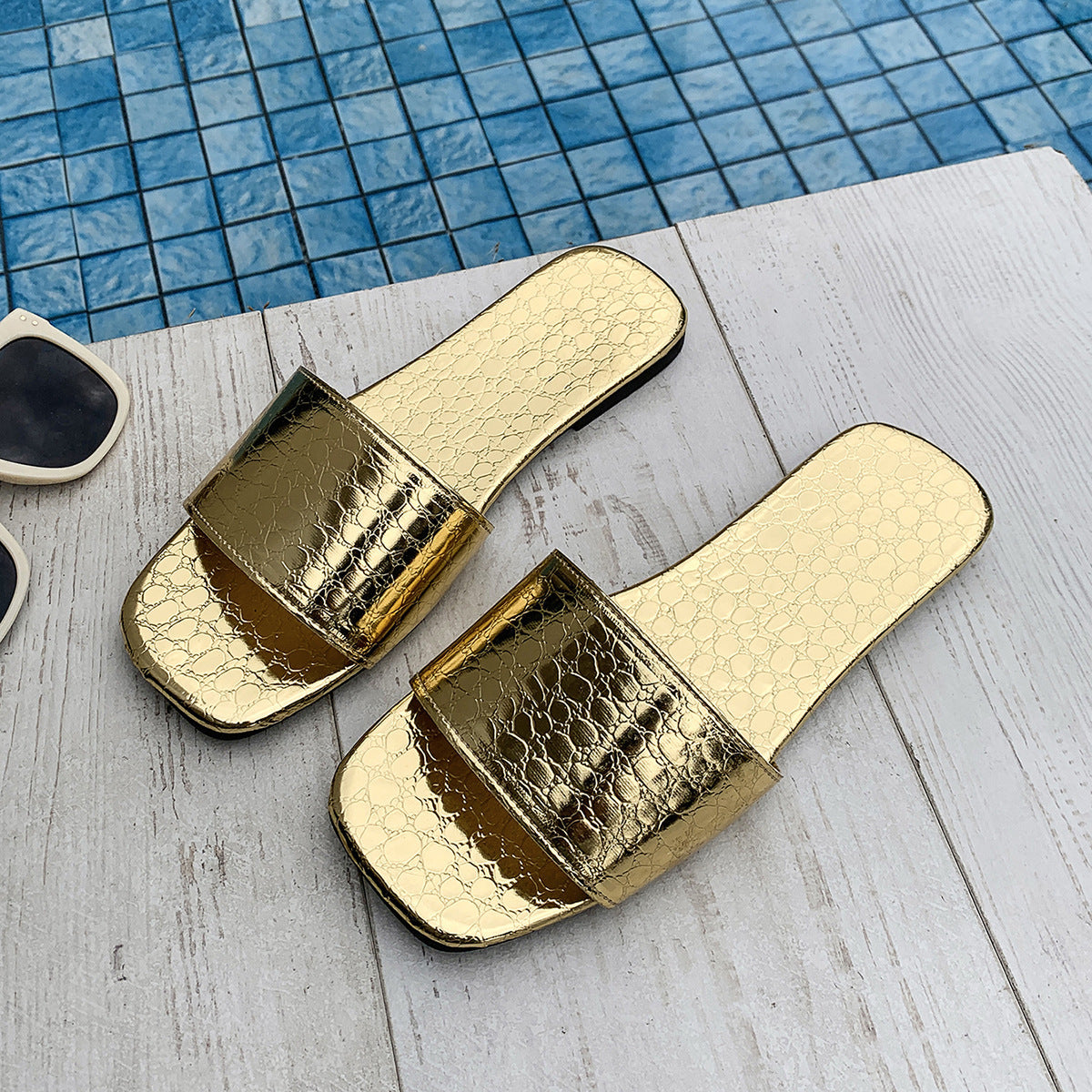 Fashion Crocodile-textured Slides Sandals for Women - Summer Square Toe Flat Beach Vacation Shoes