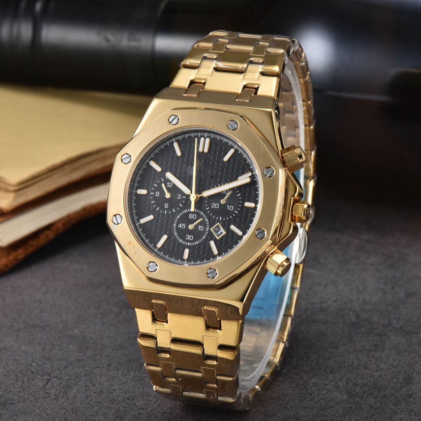 Stainless Steel Quartz Watch for Men - Calendar Feature