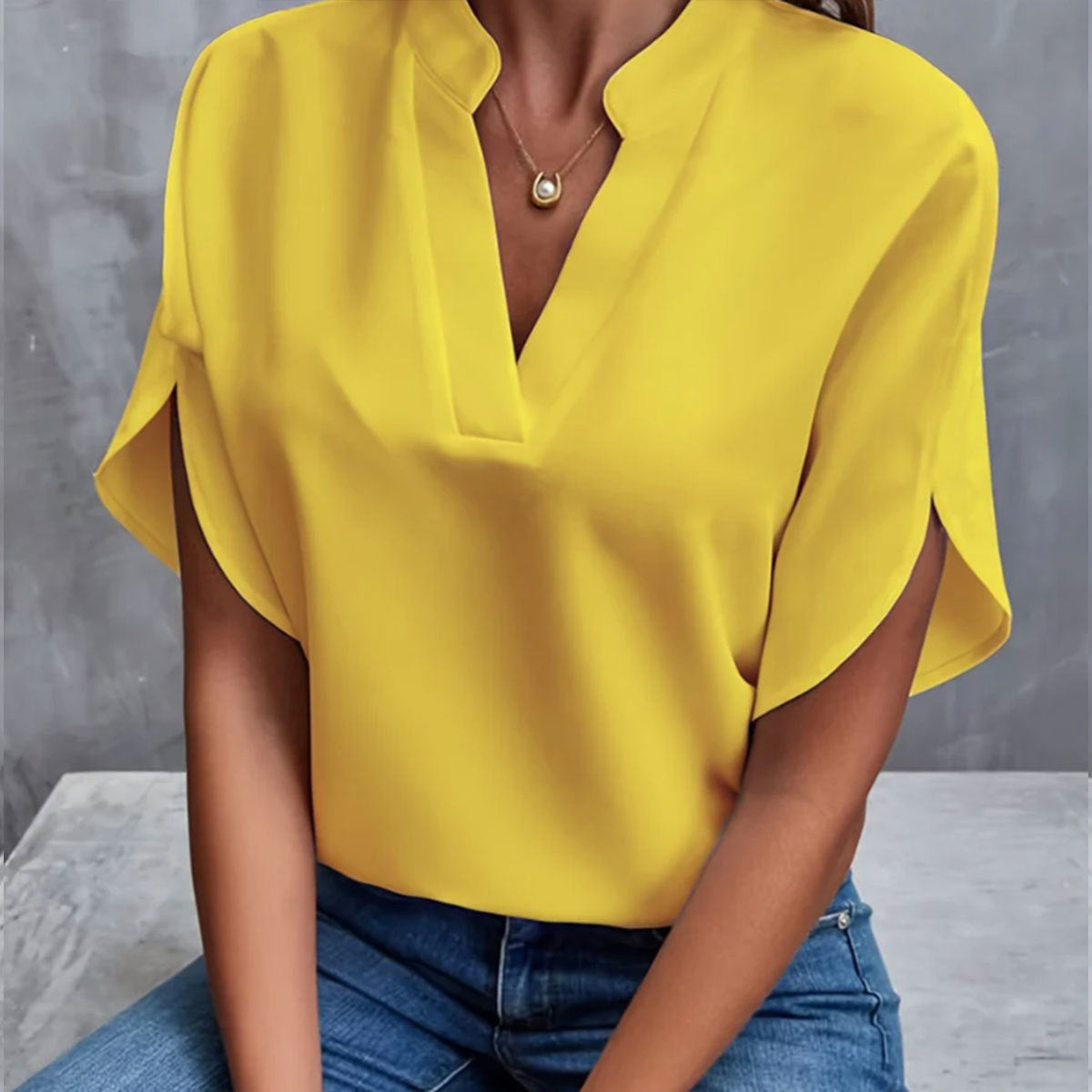 Summer New V-neck Casual Shirt for Women – Pure Color Short-Sleeved Versatile Top