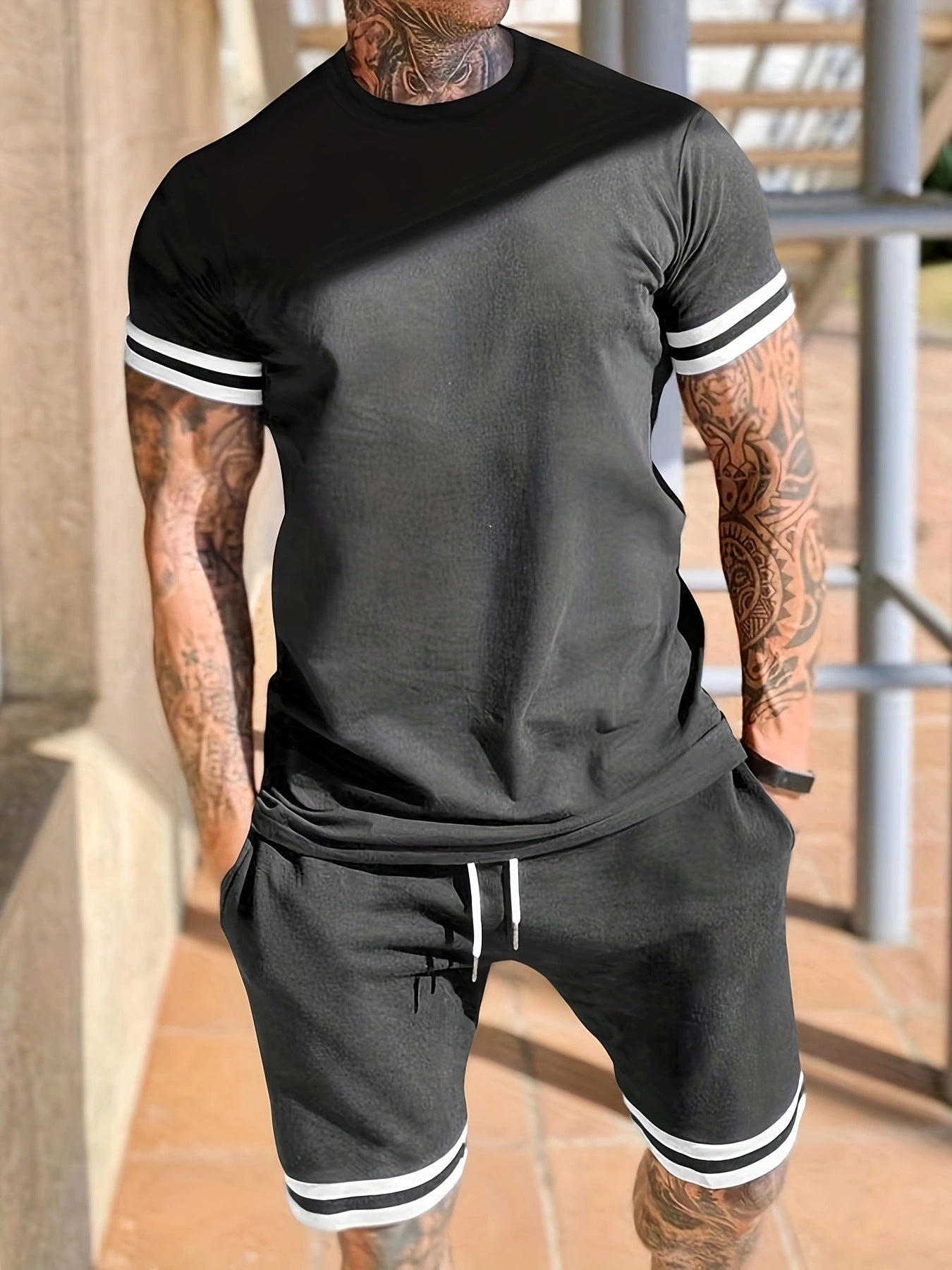 Men's Casual Shorts Set - Short-sleeved T-shirt and Shorts Two-piece Set