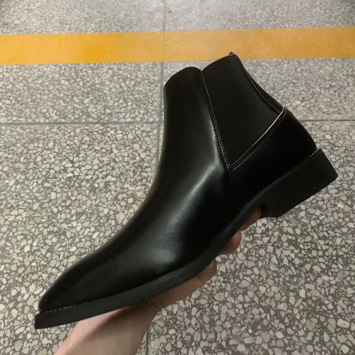 Middle High Top Leather Boots for Business Formal Wear