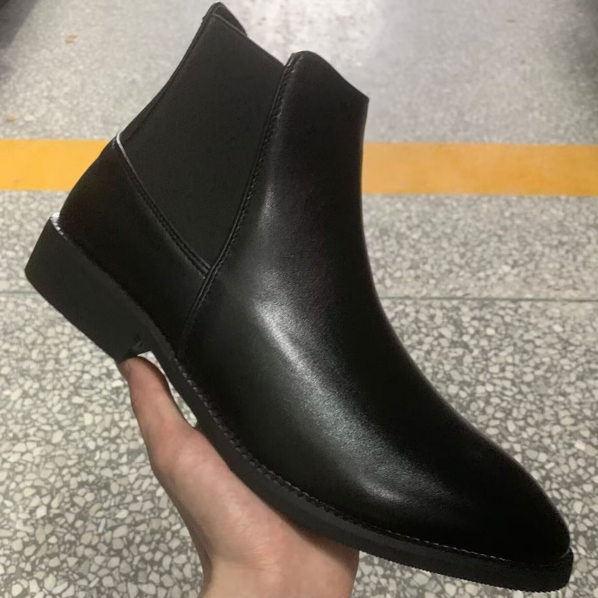 Middle High Top Leather Boots for Business Formal Wear