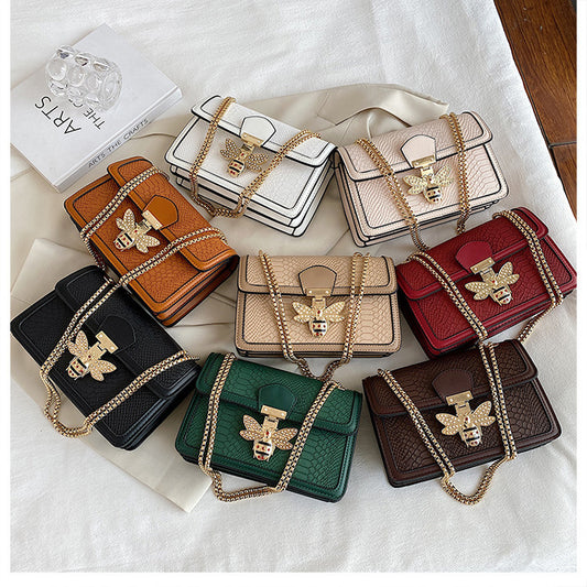 Fashionable Trendy Retro Messenger Bag - Stylish Chain Shoulder Design