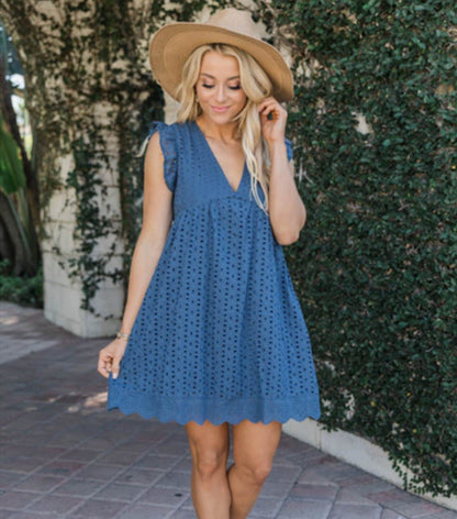 Lace Summer Beach Dress with Pockets - Sleeveless Jacquard Cutout V-Neck